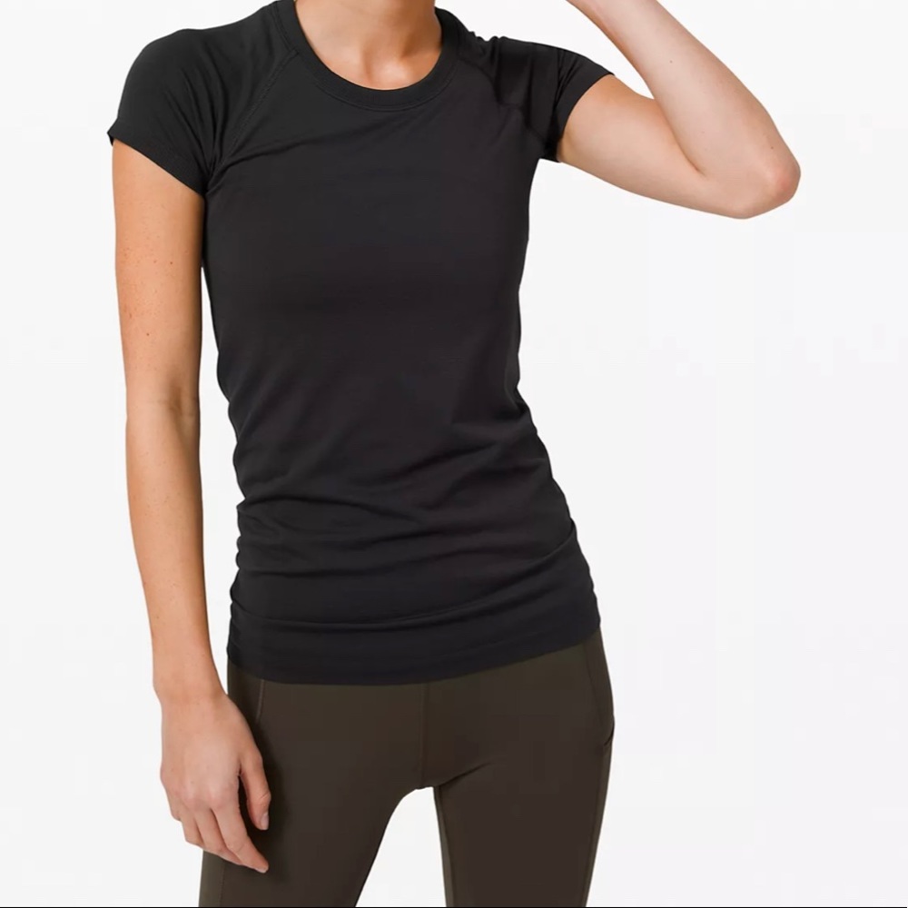 Lululemon ISO swiftly techs size 2 any color.